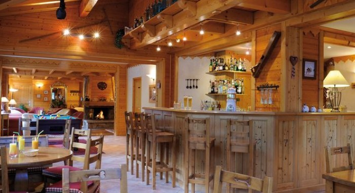 Hotel La Clef des Champs, Morzine ski chalet, image 3